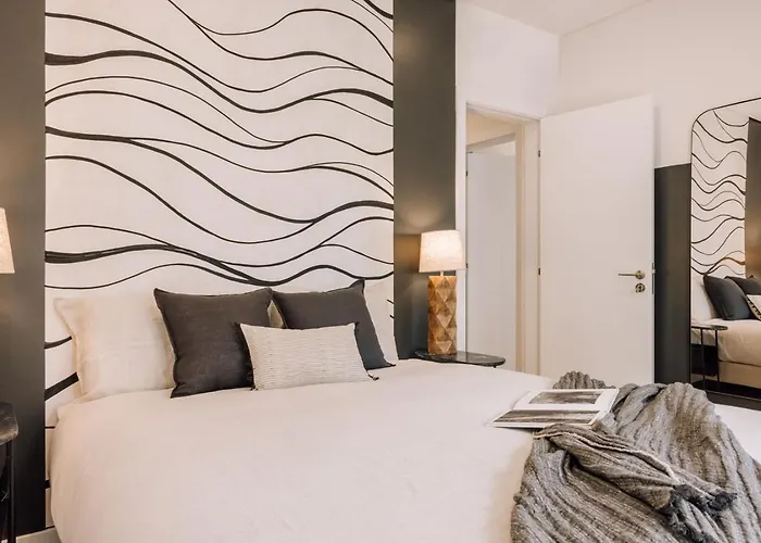 Dujal - 2 Bedrooms And Terrace In Lapa * リスボン